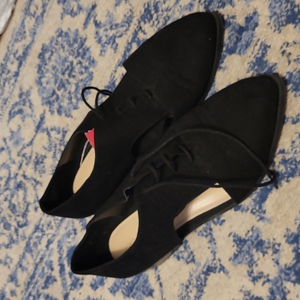 Nine West sz 7.5 black faux suede shoes cut out lace up SH225